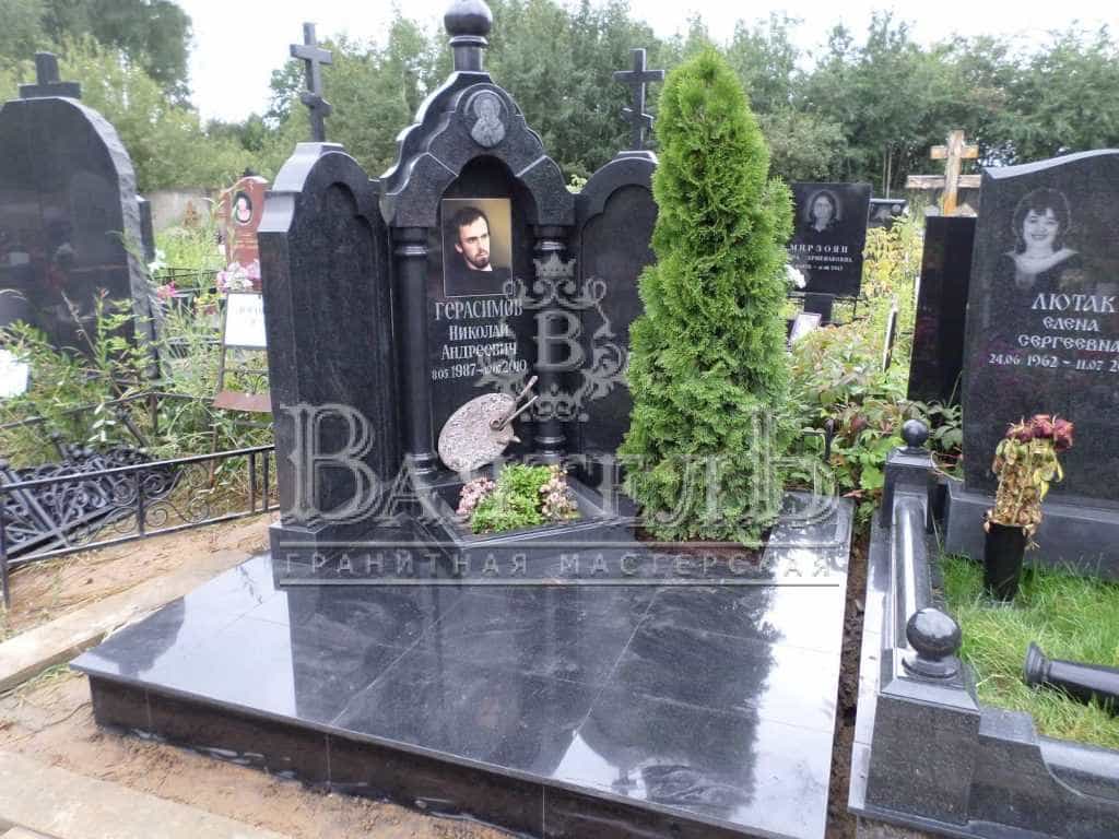 Надгробный комплекс художнику 5
