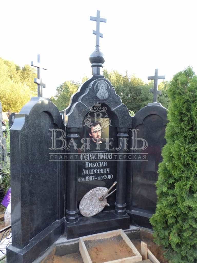 Надгробный комплекс художнику 4