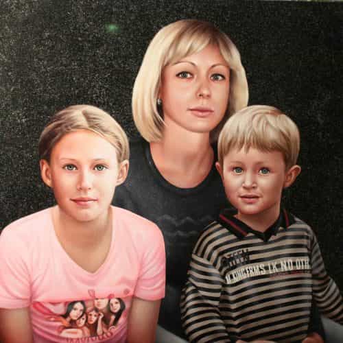 Цветные портреты на памятниках 11