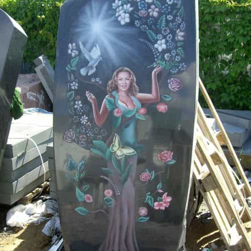 Цветные портреты на памятниках 10