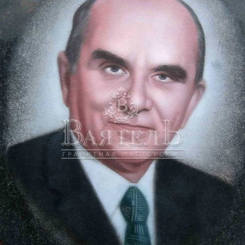 Цветные портреты на памятниках 6