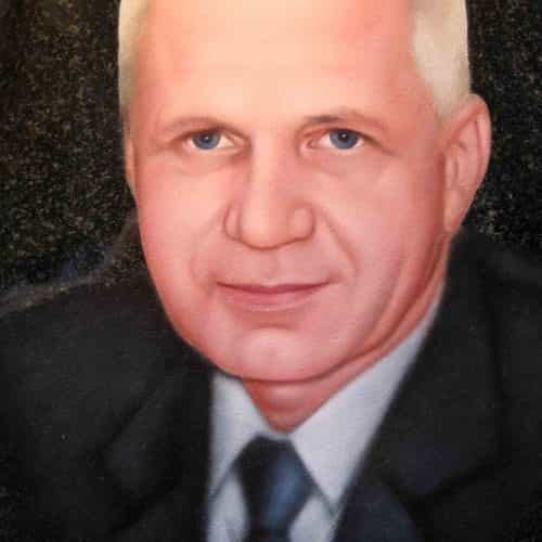 Цветные портреты на памятниках 13