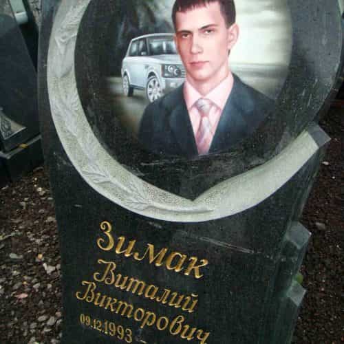 Цветные портреты на памятниках 3