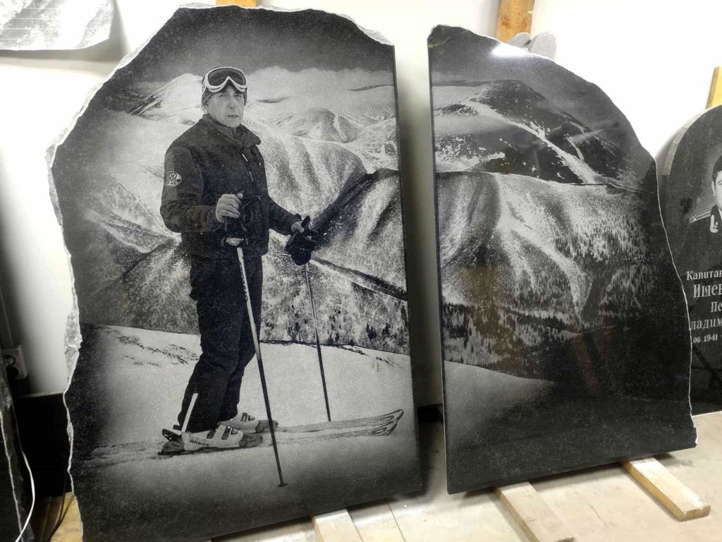 Памятник лыжнику на Сахалин 14