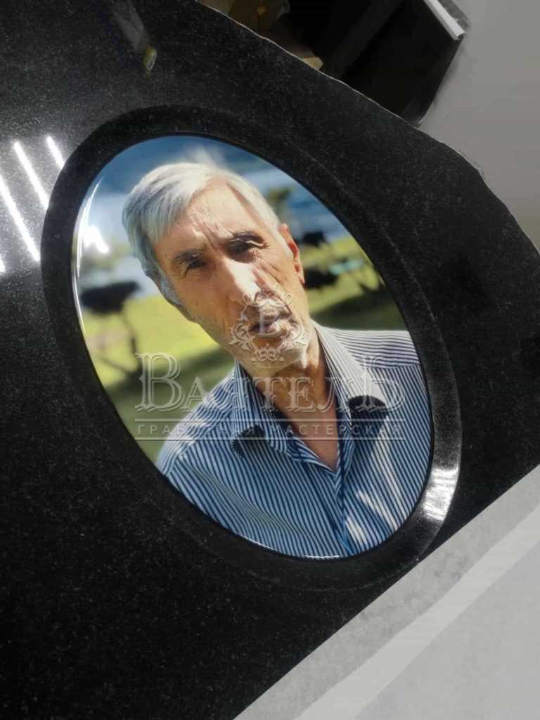 Памятник лыжнику на Сахалин 18