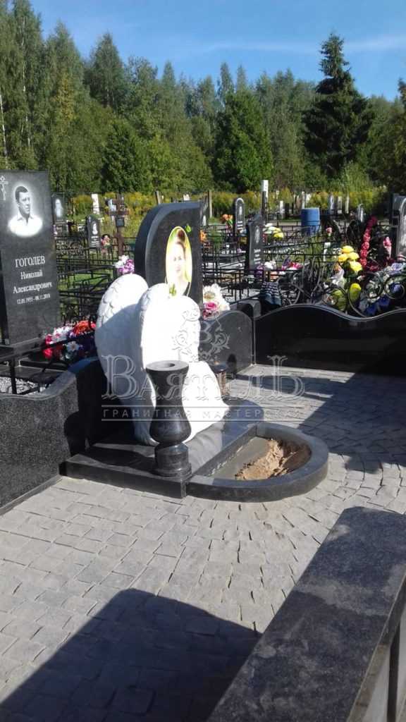 Комплекс молодой девушке с цветным портретом и мраморной скульптурой 10 Комплекс молодой девушке с цветным портретом и мраморной скульптурой 8