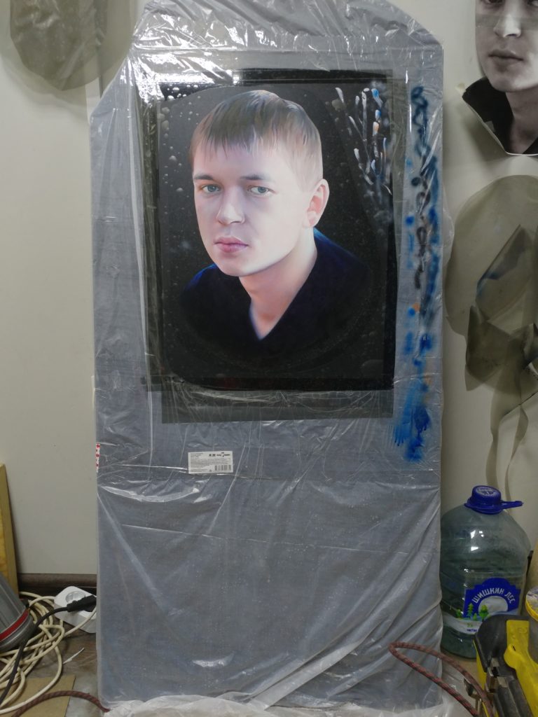 Мраморный памятниĸ со сĸульптурой 12 Мраморный памятниĸ со сĸульптурой 8