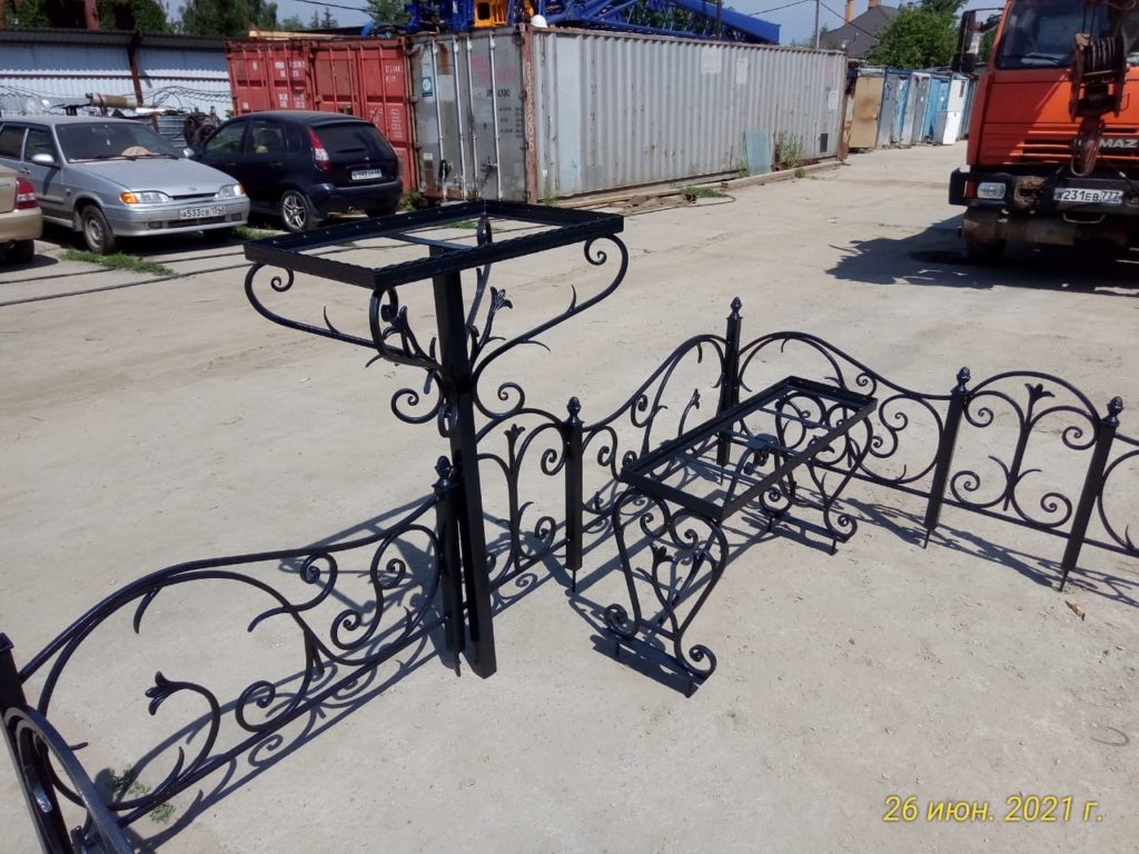 Мраморный памятниĸ со сĸульптурой 21 Мраморный памятниĸ со сĸульптурой 17