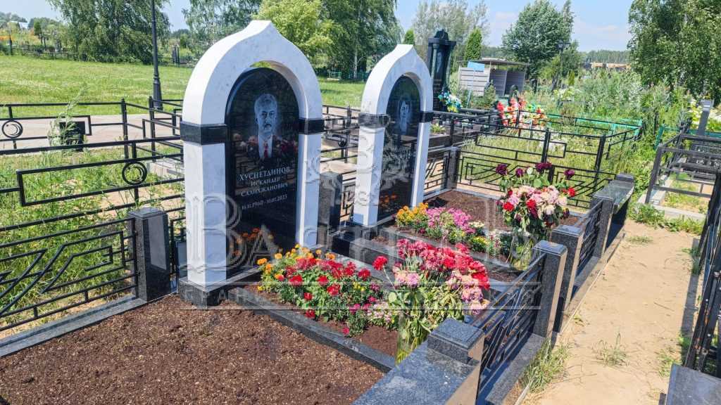 Надгробный комплекс на 2-х участках 6 Надгробный комплекс на 2-х участках 3