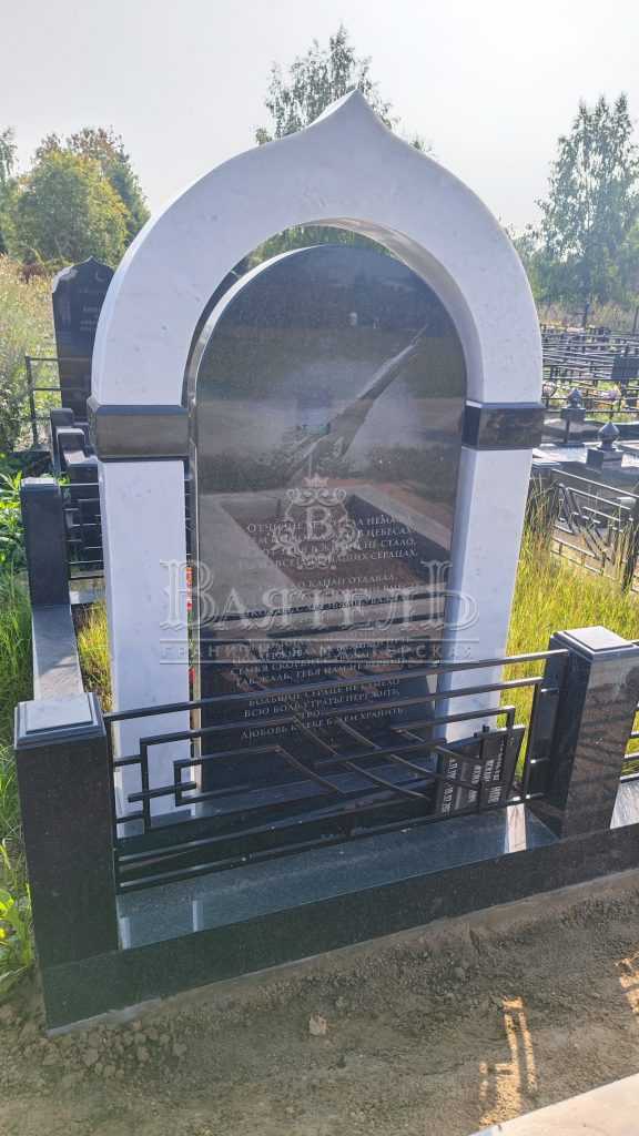 Надгробный комплекс на 2-х участках 24 Надгробный комплекс на 2-х участках 20