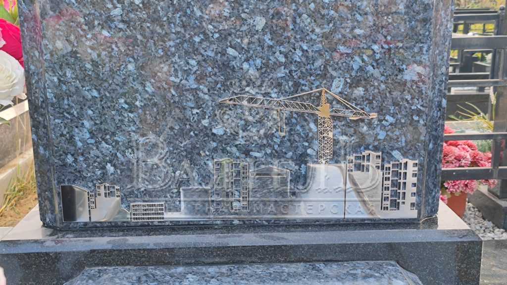 Надгробный комплекс из голубого гранита Blue Pearl