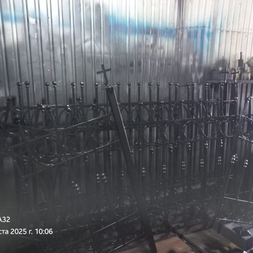 Памятник из Норвежского гранита Blue Pearl 15